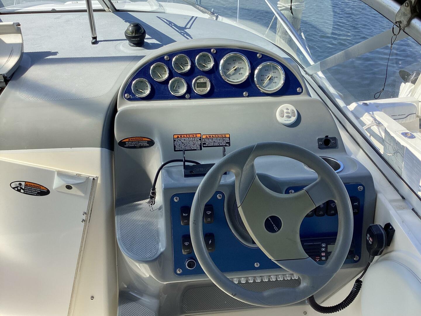Slide: The Image of Bayliner 2655 Cierra 2004 - 5110367
