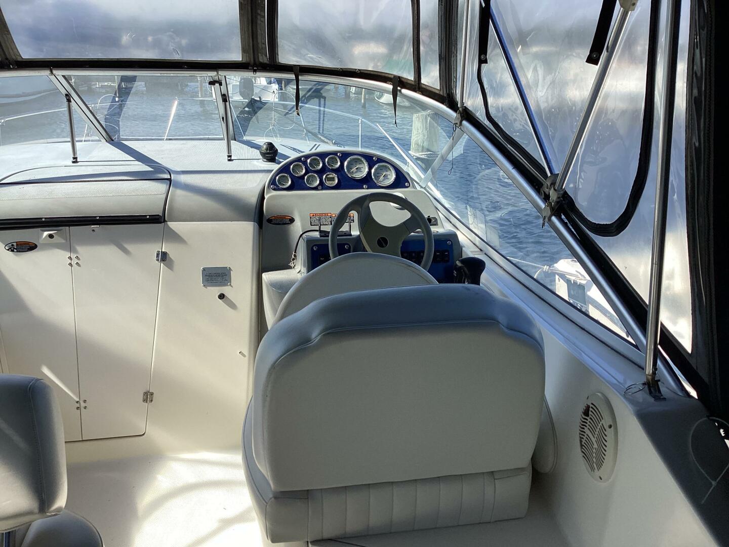 Slide: The Image of Bayliner 2655 Cierra 2004 - 5110364