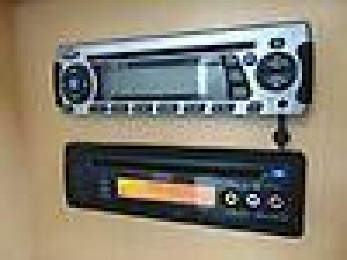 Slide: The Image of Bayliner 285 2011 - 3836209
