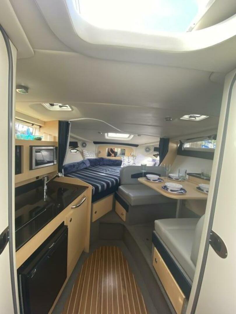Slide: The Image of Bayliner 285 2011 - 4026786