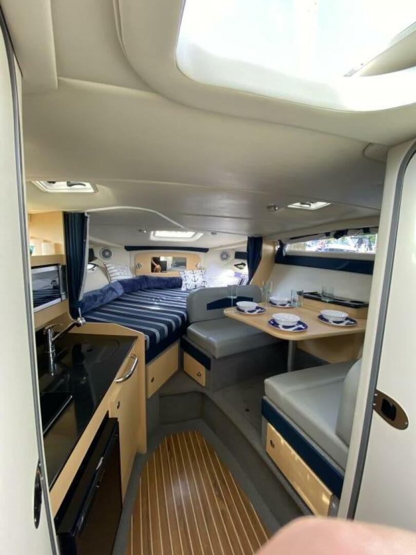 Slide: The Image of Bayliner 285 2011 - 4026787