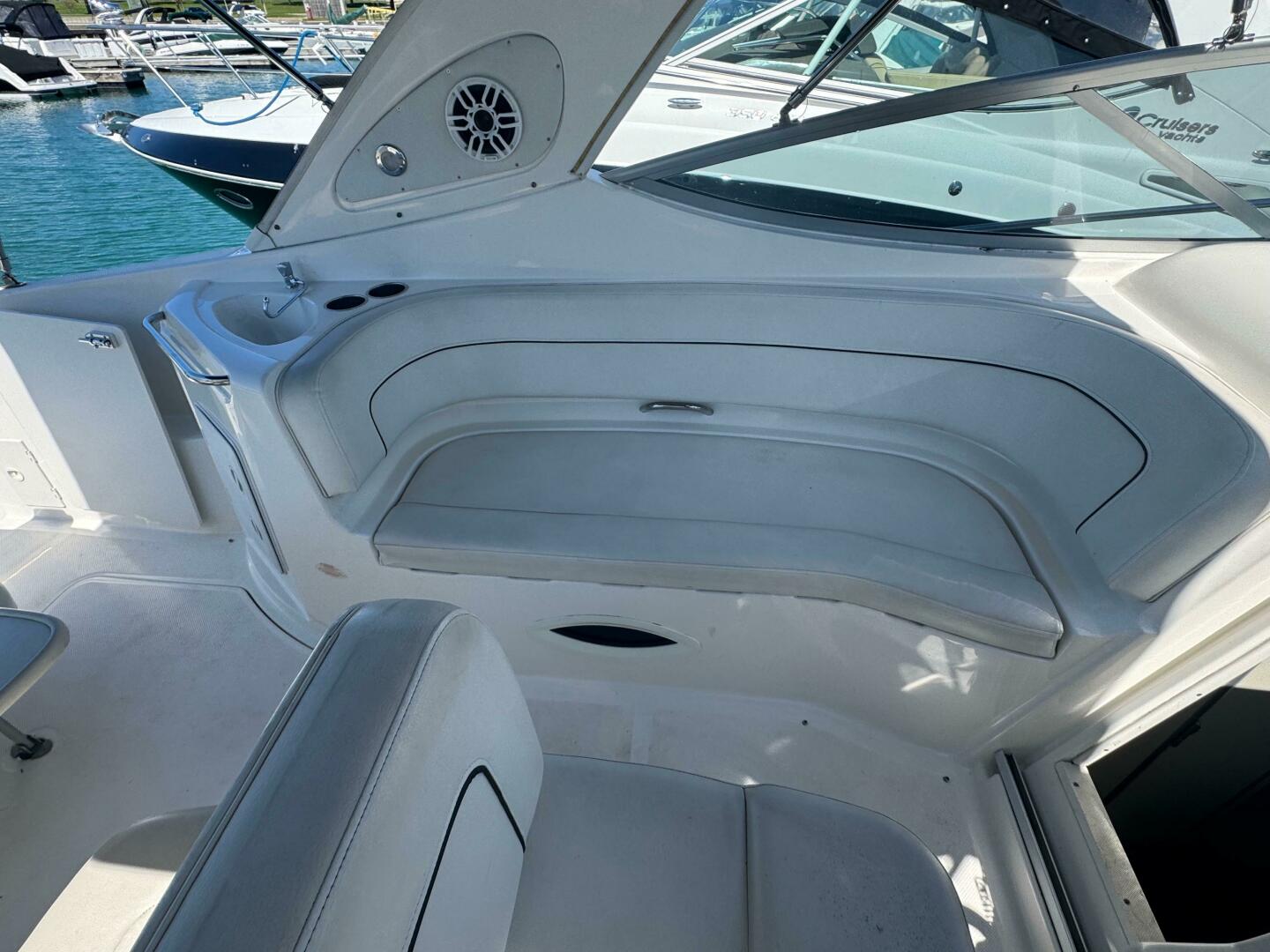 Slide: The Image of Bayliner 285 Cruiser 2011 - 5340233