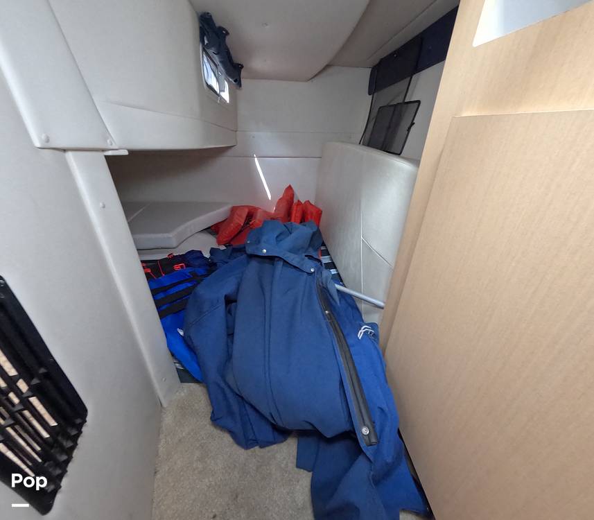 Slide: The Image of Bayliner 285 SB Cruiser 2012 - 15777976