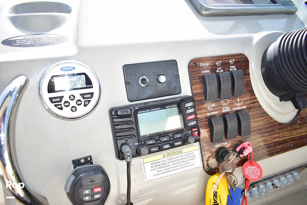 Slide: The Image of Bayliner 285 SB Cruiser 2012 - 15777996