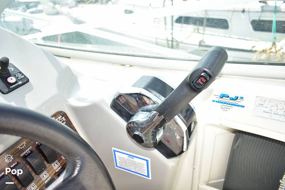 Slide: The Image of Bayliner 285 SB Cruiser 2012 - 15777998