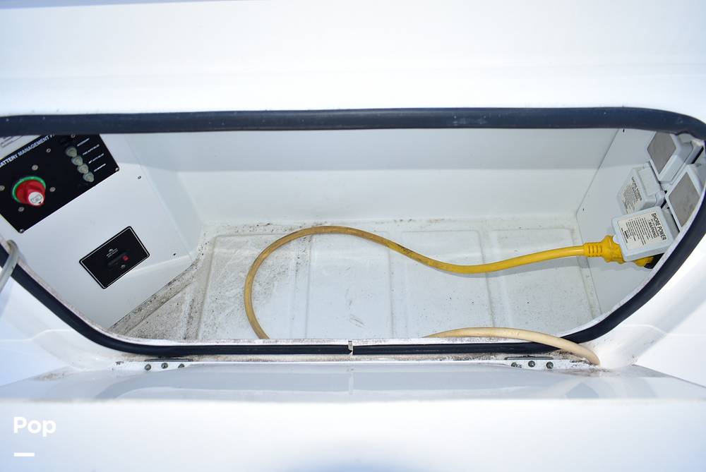 Slide: The Image of Bayliner 285 SB Cruiser 2012 - 15778004