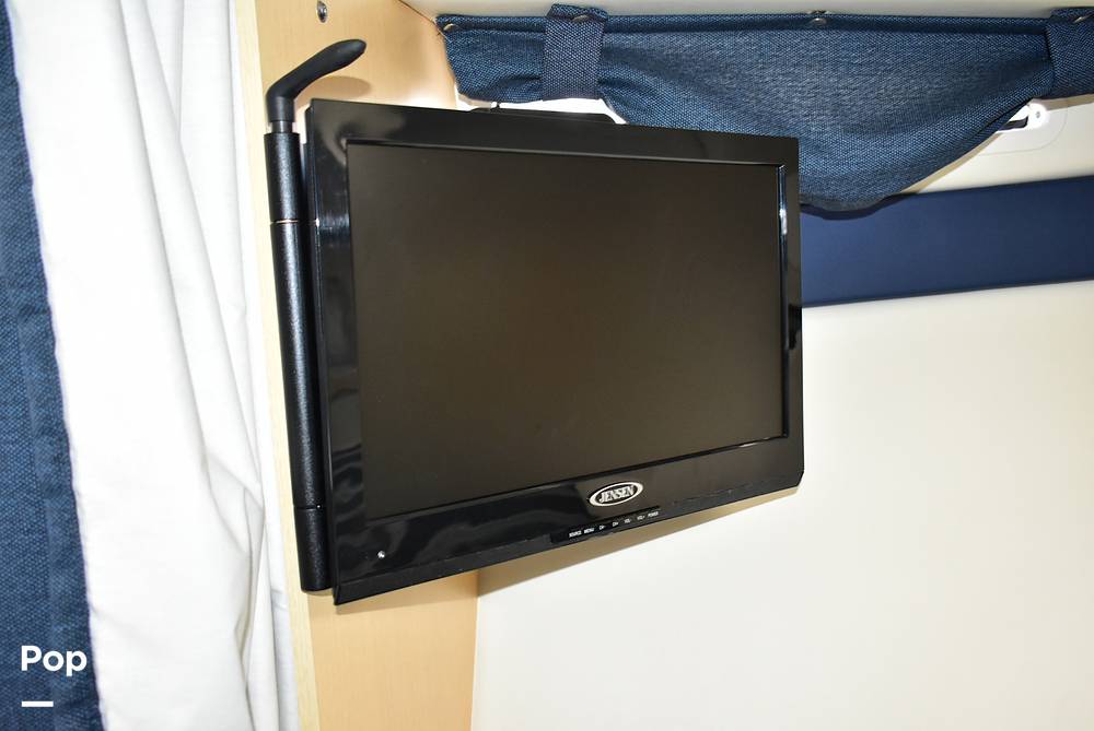 Slide: The Image of Bayliner 285 SB Cruiser 2012 - 15778016