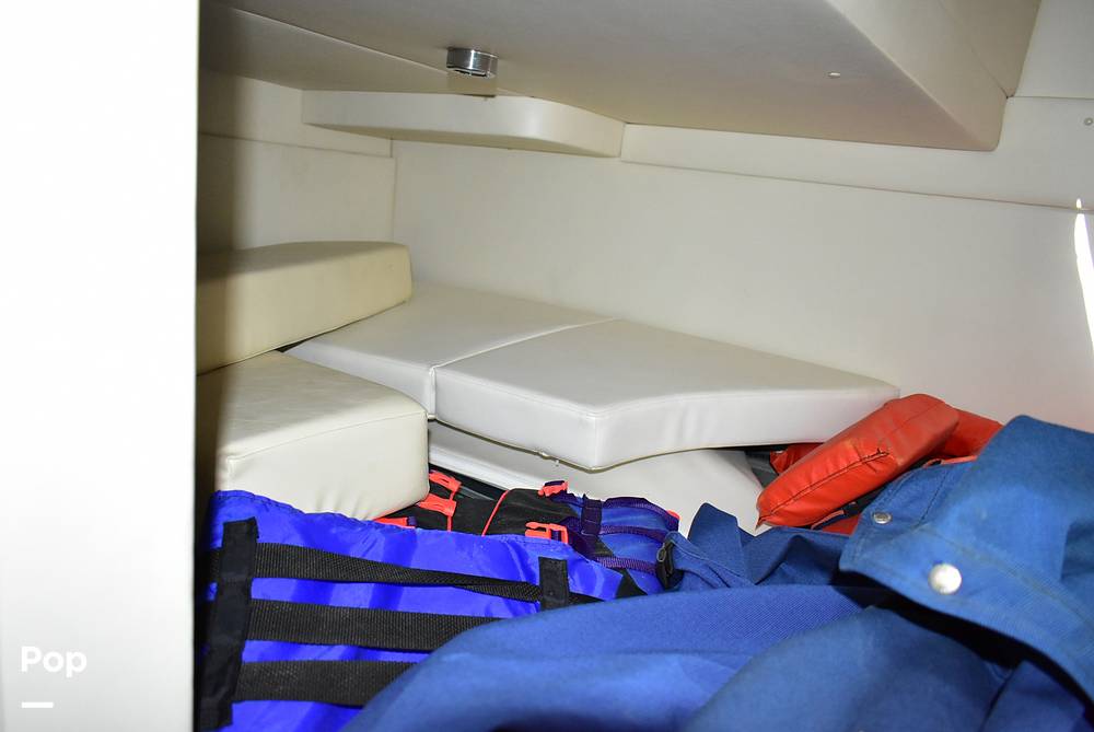 Slide: The Image of Bayliner 285 SB Cruiser 2012 - 15778026