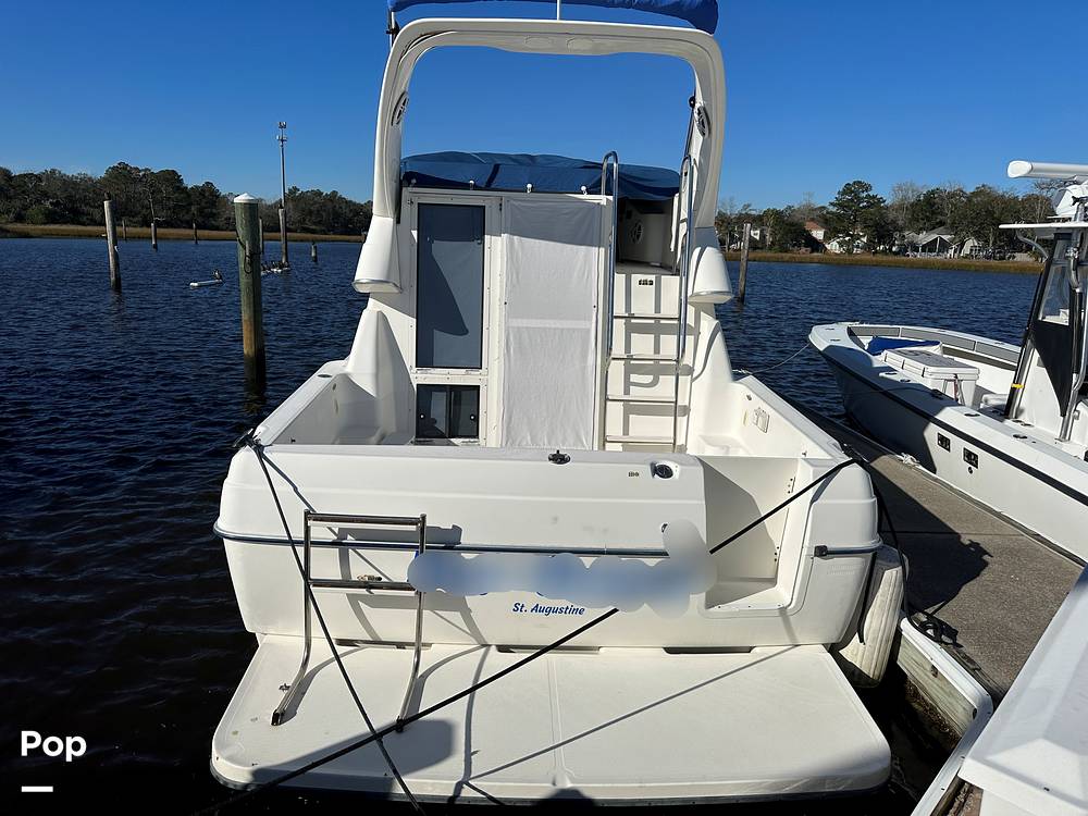 Slide: The Image of 2006 Bayliner 288 Command Bridge - 10