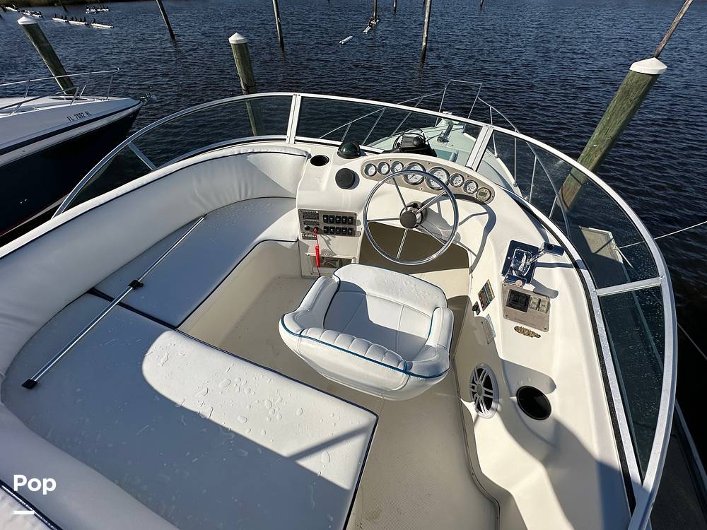 Slide: The Image of 2006 Bayliner 288 Command Bridge - 2
