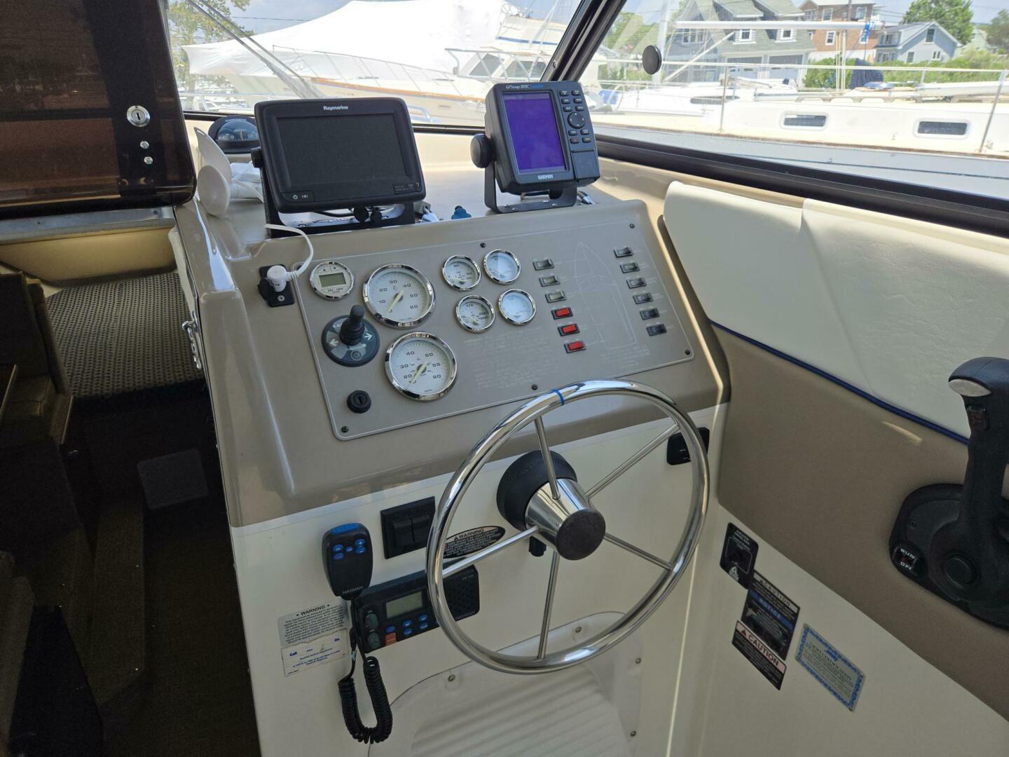 Slide: The Image of Bayliner 289 EC 2005 - 5440174