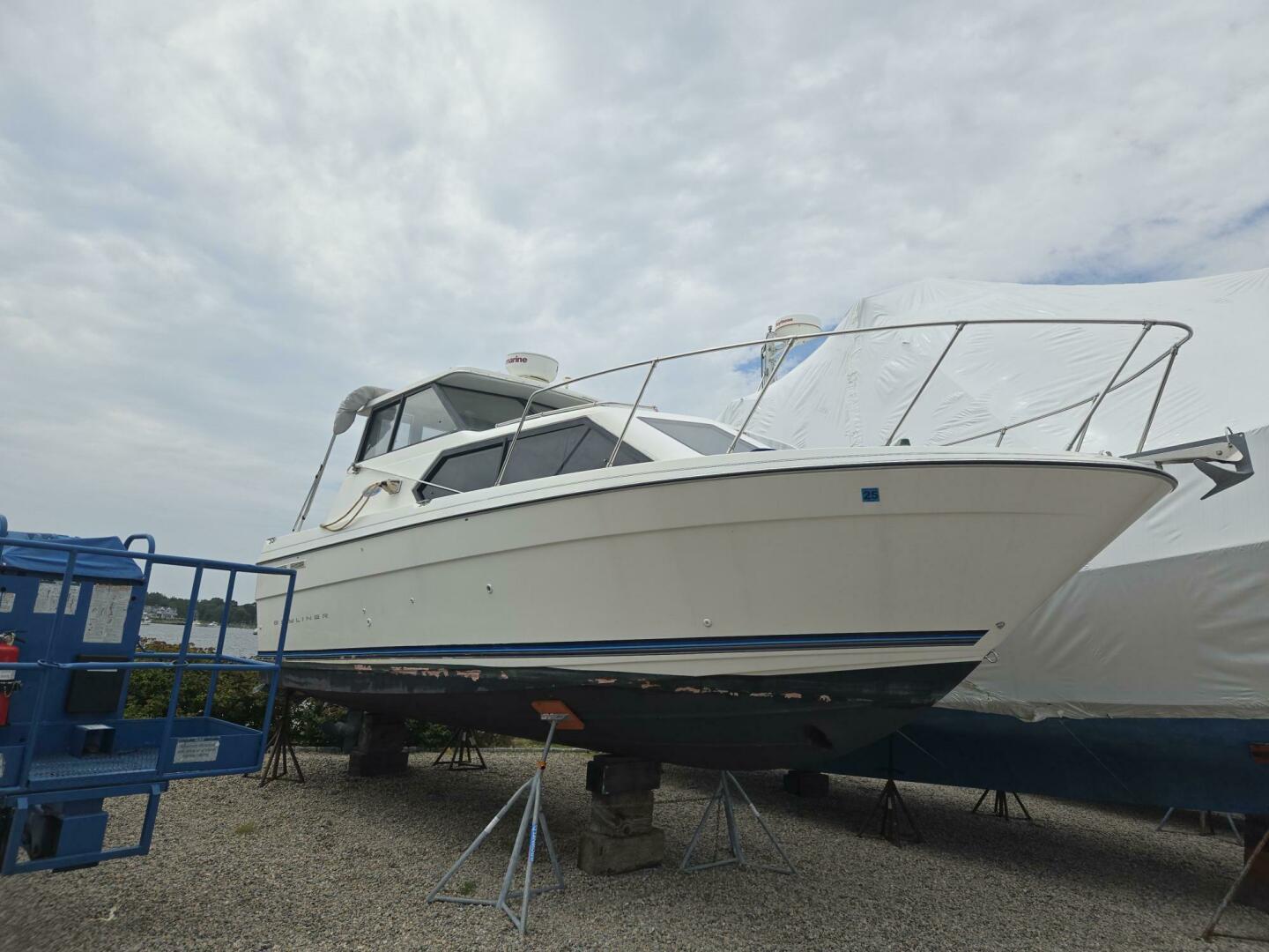 Slide: The Image of Bayliner 289 EC 2005 - 5440186