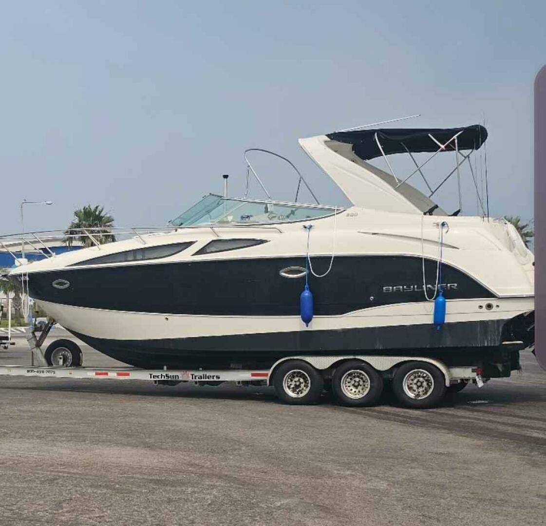 Slide: The Image of Bayliner 300 2009 - 4911159