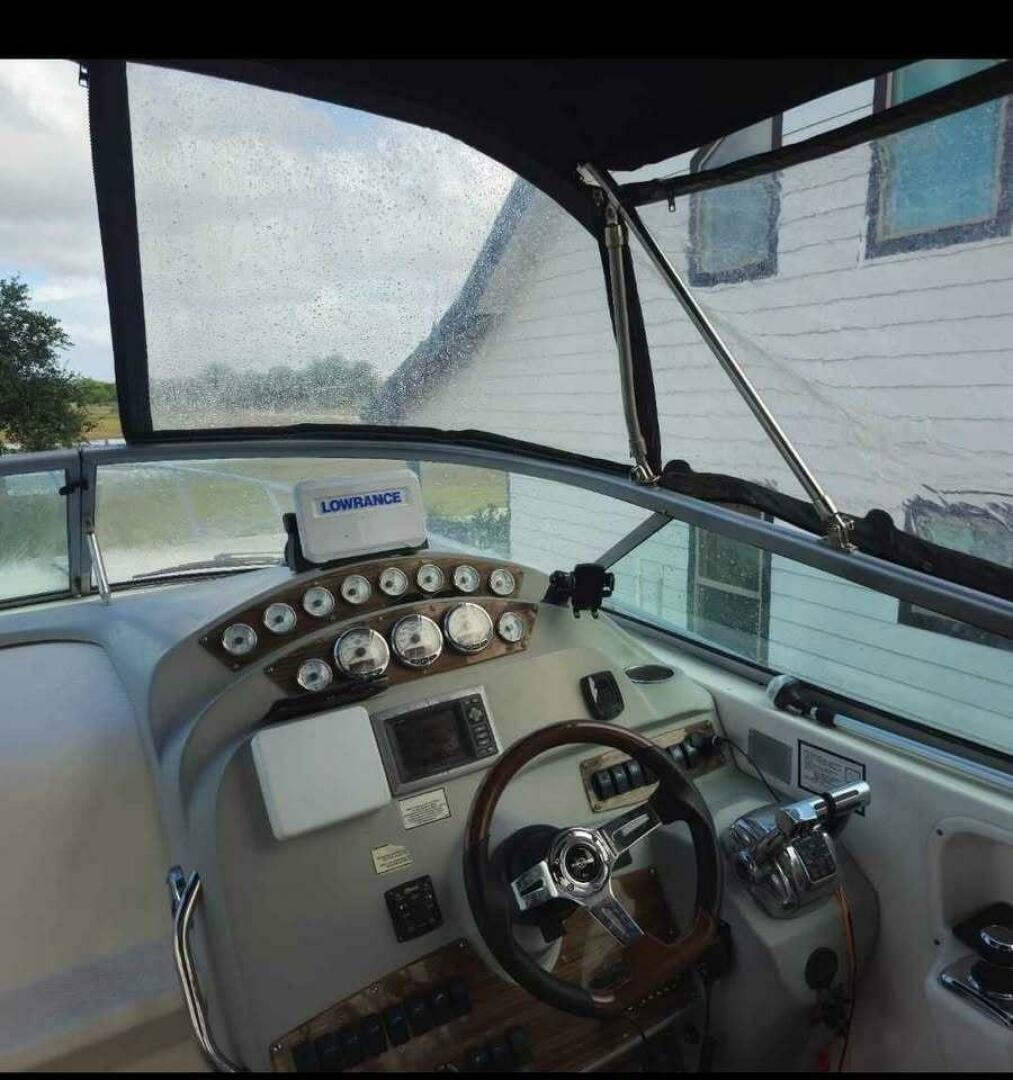 Slide: The Image of Bayliner 300 2009 - 4911160