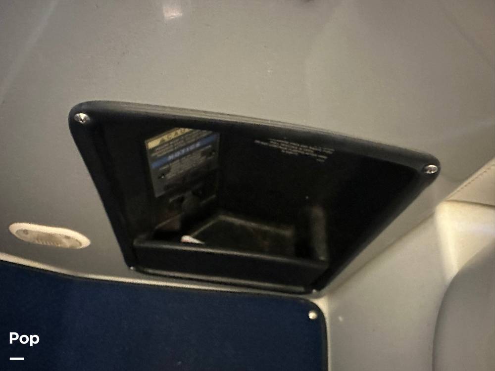 Slide: The Image of Bayliner 305 Ciera 2004 - 14427831