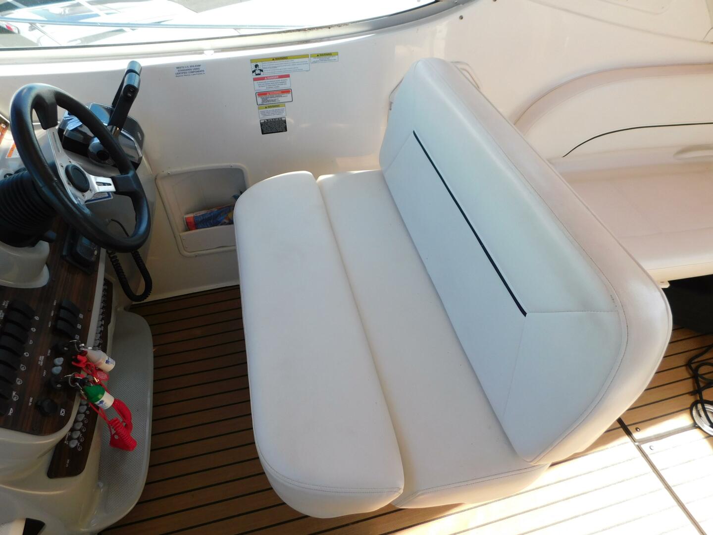 Slide: The Image of Bayliner 315 Cruiser 2012 - 5214817