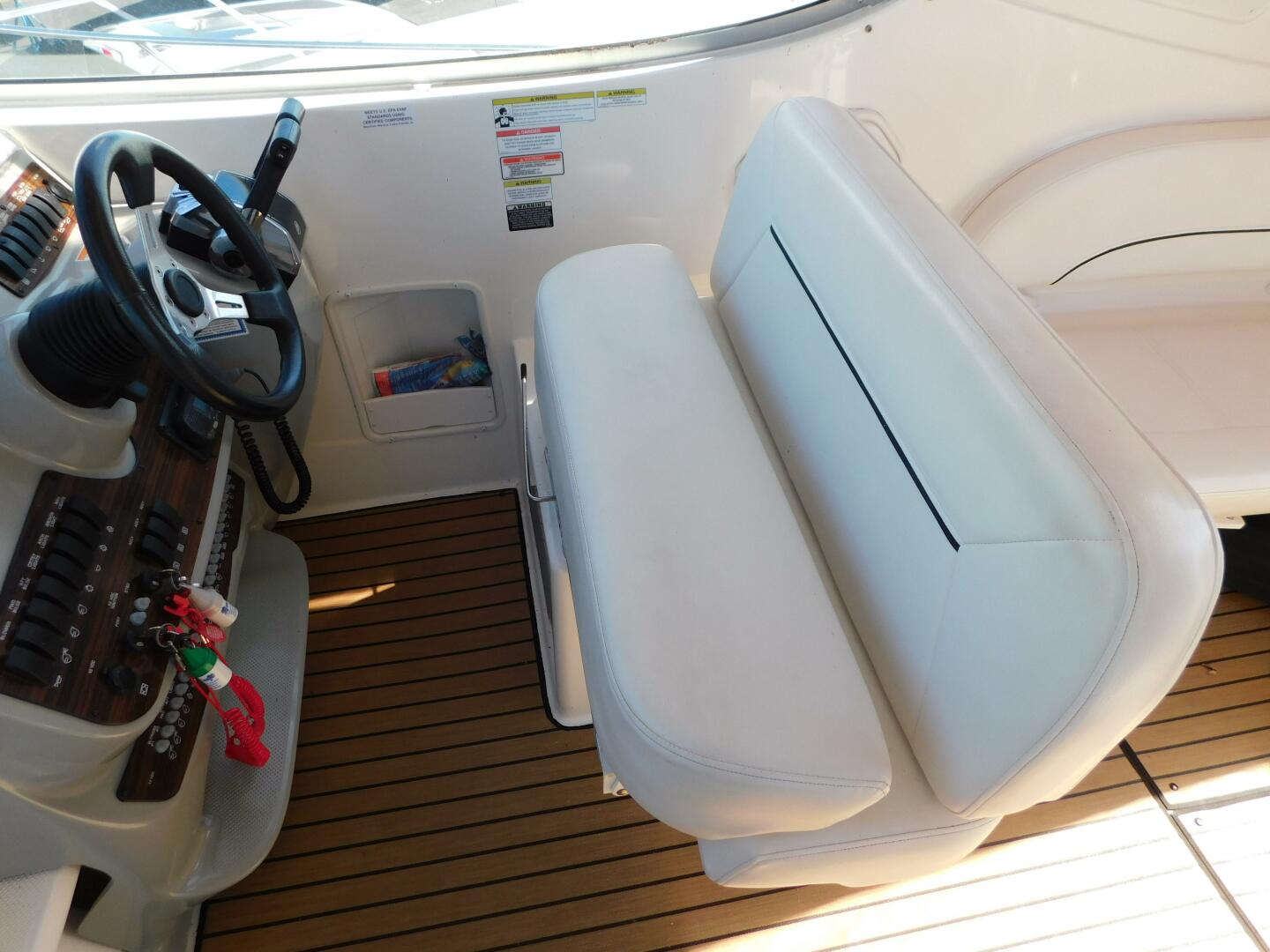Slide: The Image of Bayliner 315 Cruiser 2012 - 5214818