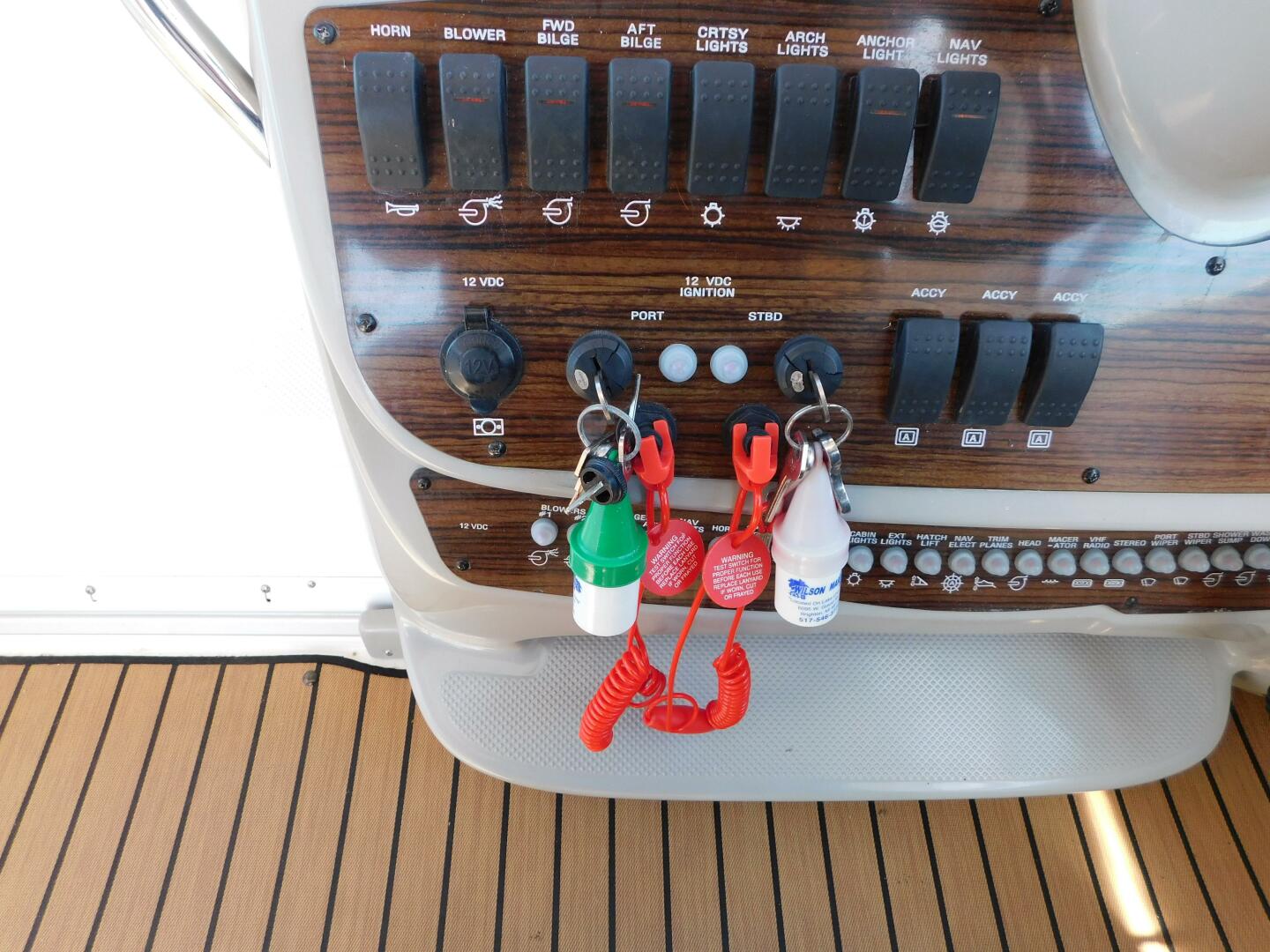 Slide: The Image of Bayliner 315 Cruiser 2012 - 5214822