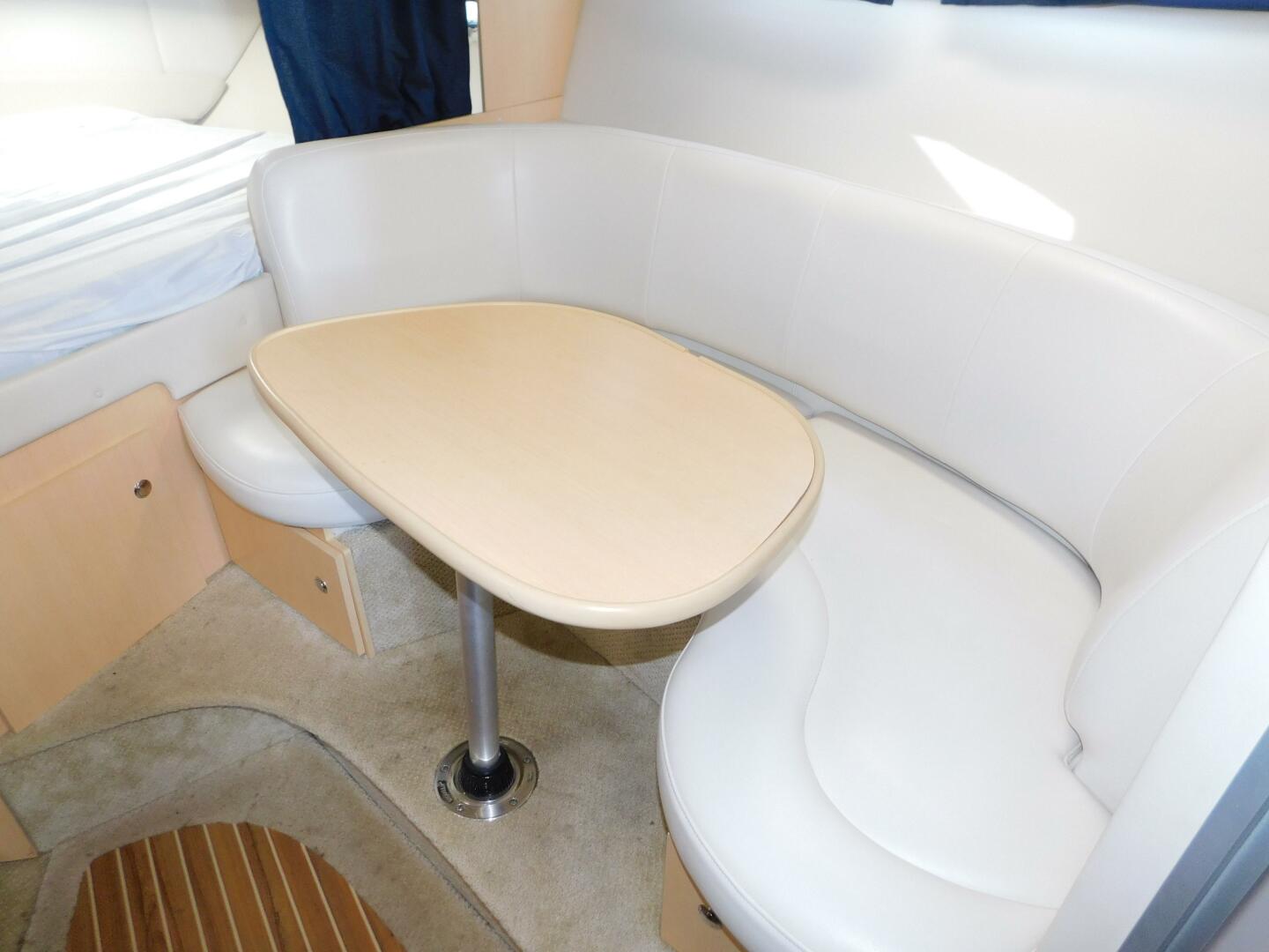 Slide: The Image of Bayliner 315 Cruiser 2012 - 5214848