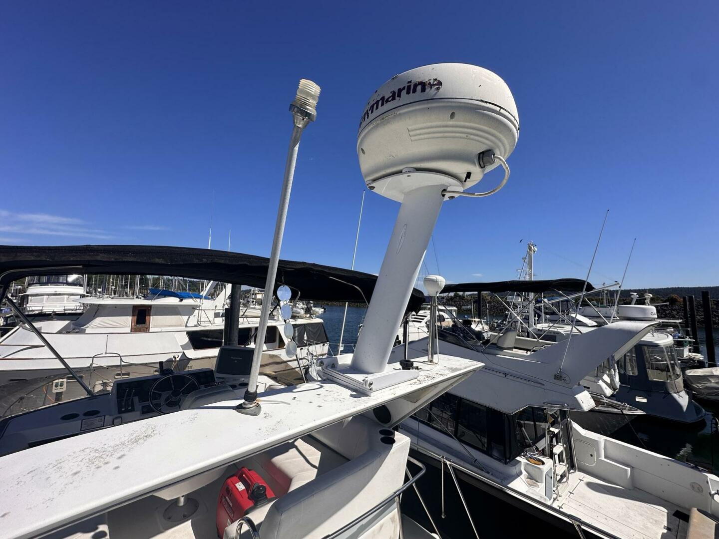 Slide: The Image of Bayliner 32 1992 - 13