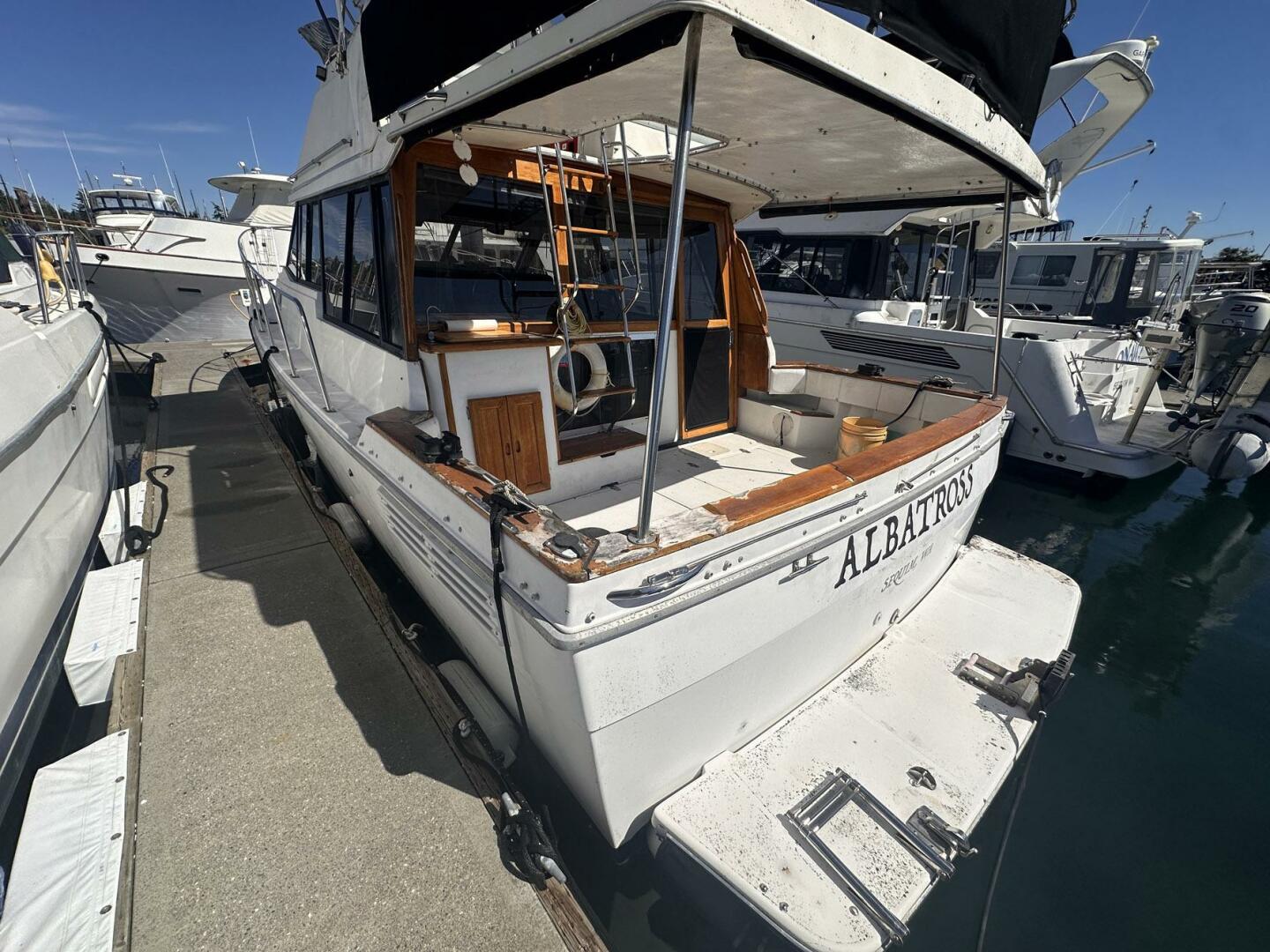 Slide: The Image of Bayliner 32 1992 - 15