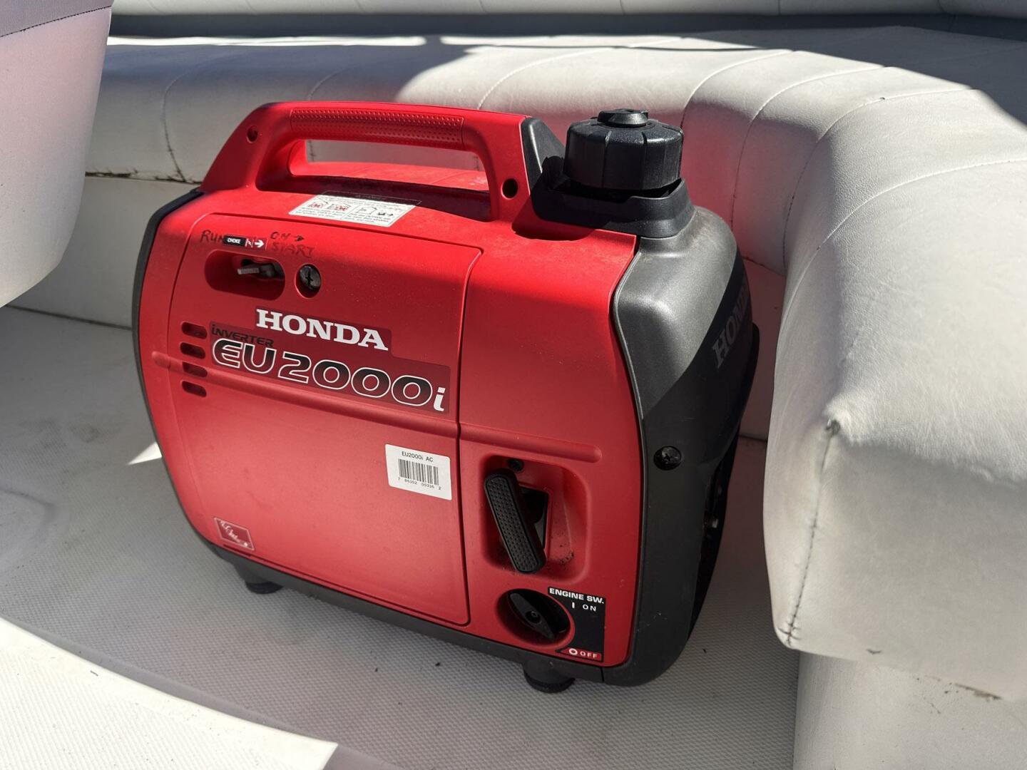 Slide: The Image of Bayliner 32 1992 - 18