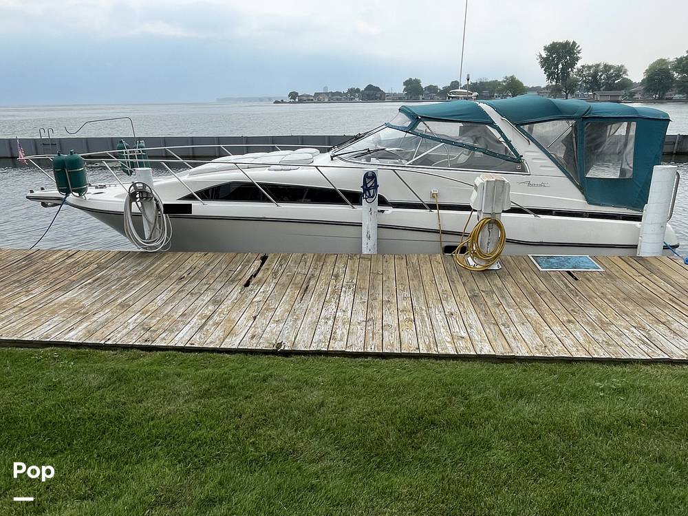 Slide: The Image of 1995 Bayliner 3255 Avanti - 14364780