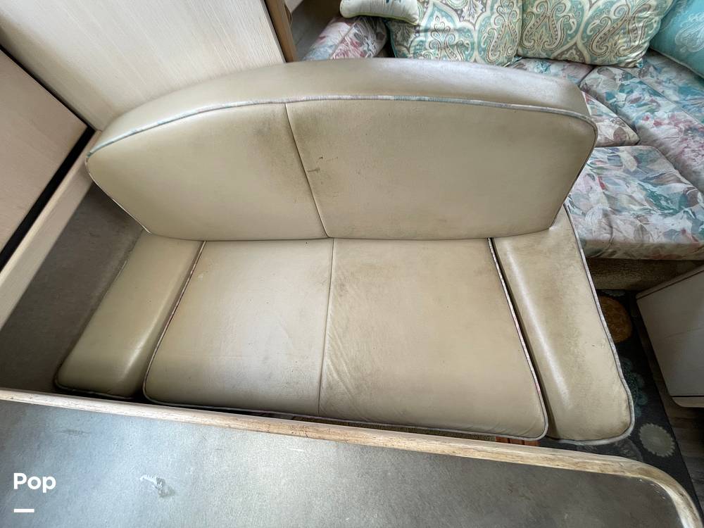 Slide: The Image of Bayliner 3255 Avanti 1995 - 14365158