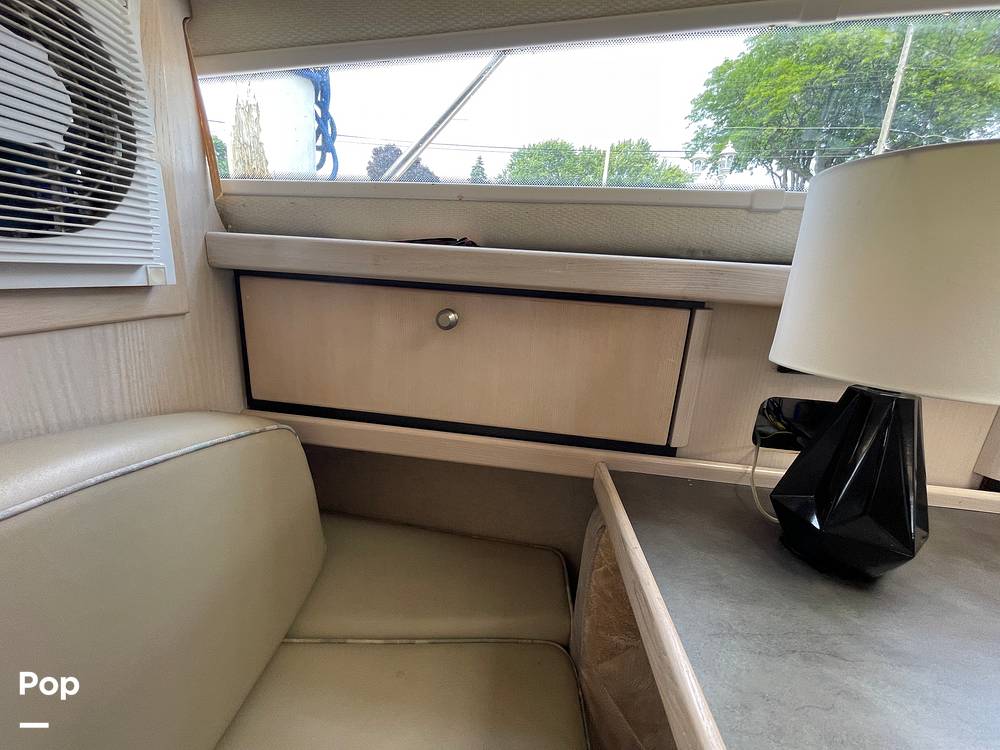 Slide: The Image of Bayliner 3255 Avanti 1995 - 14365160