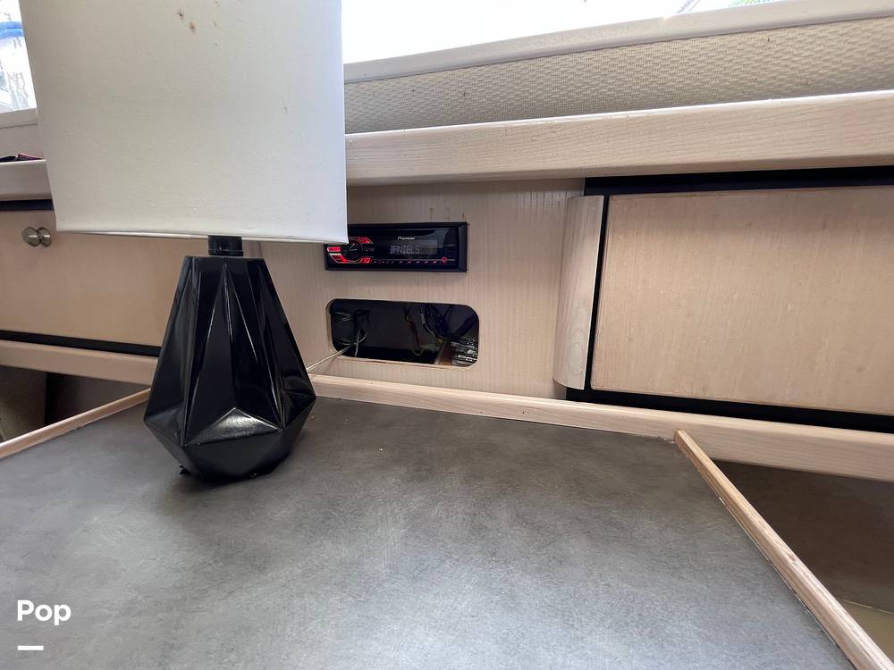 Slide: The Image of Bayliner 3255 Avanti 1995 - 14365161