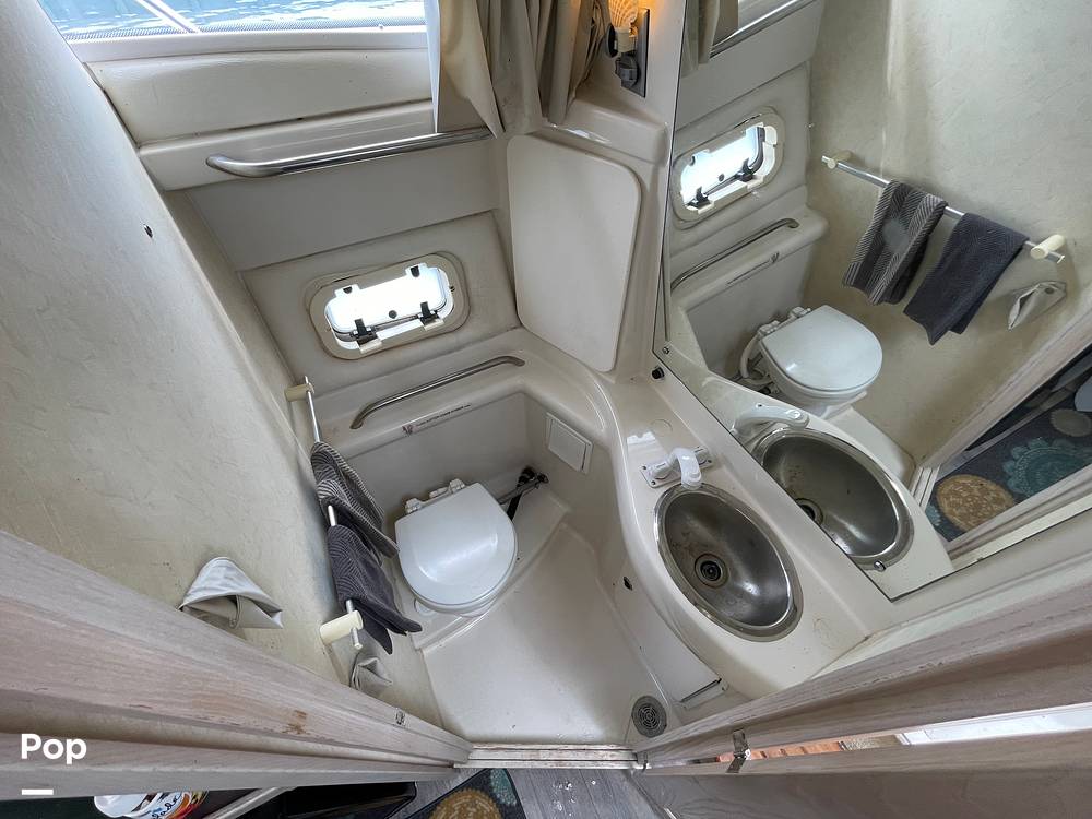 Slide: The Image of Bayliner 3255 Avanti 1995 - 14364775