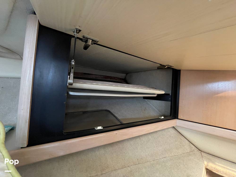 Slide: The Image of Bayliner 3255 Avanti 1995 - 14365180