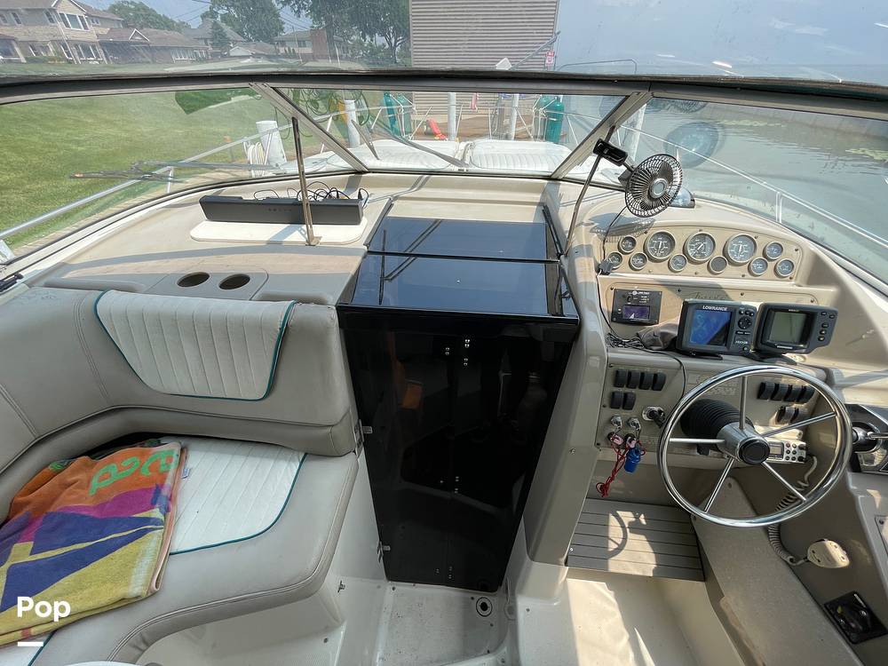 Slide: The Image of Bayliner 3255 Avanti 1995 - 14364827