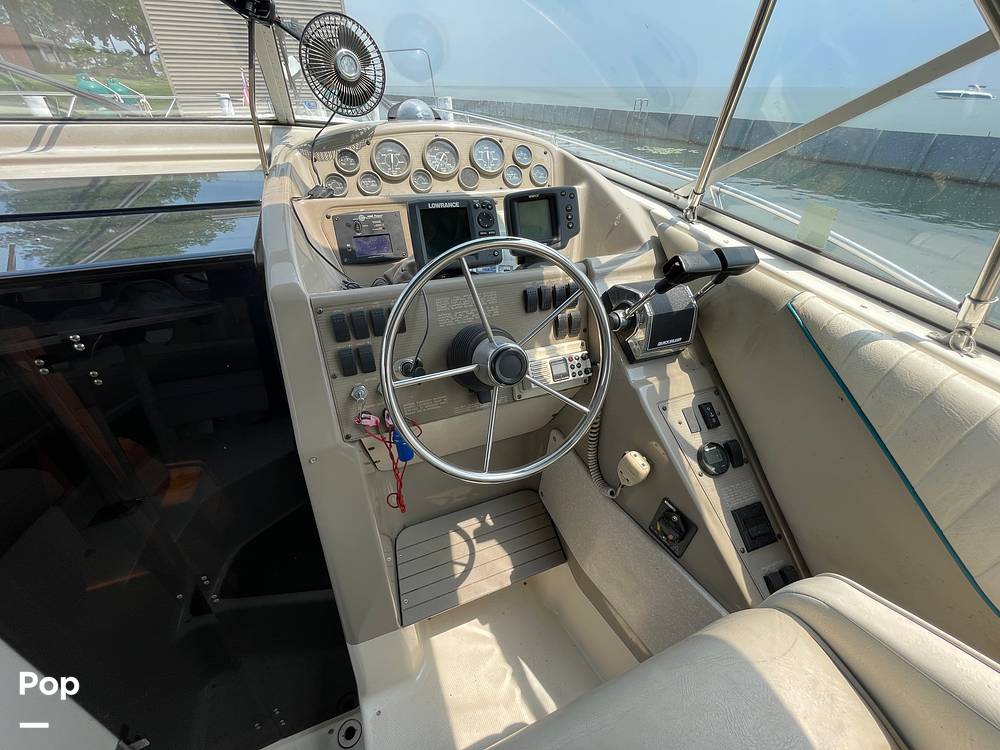 Slide: The Image of Bayliner 3255 Avanti 1995 - 14364829