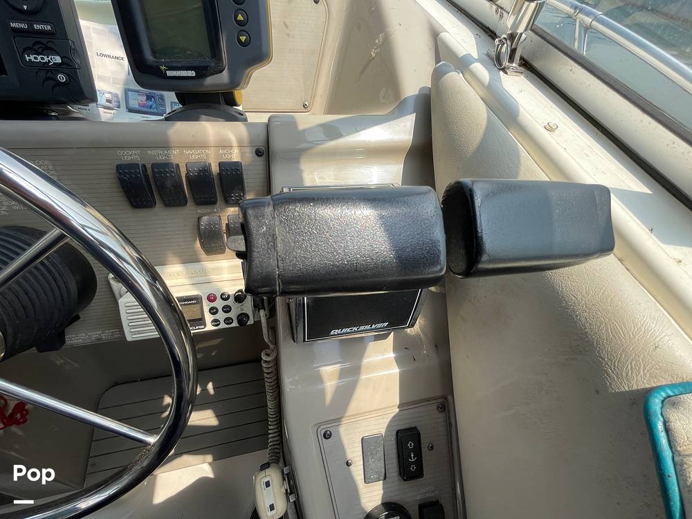 Slide: The Image of Bayliner 3255 Avanti 1995 - 14364840