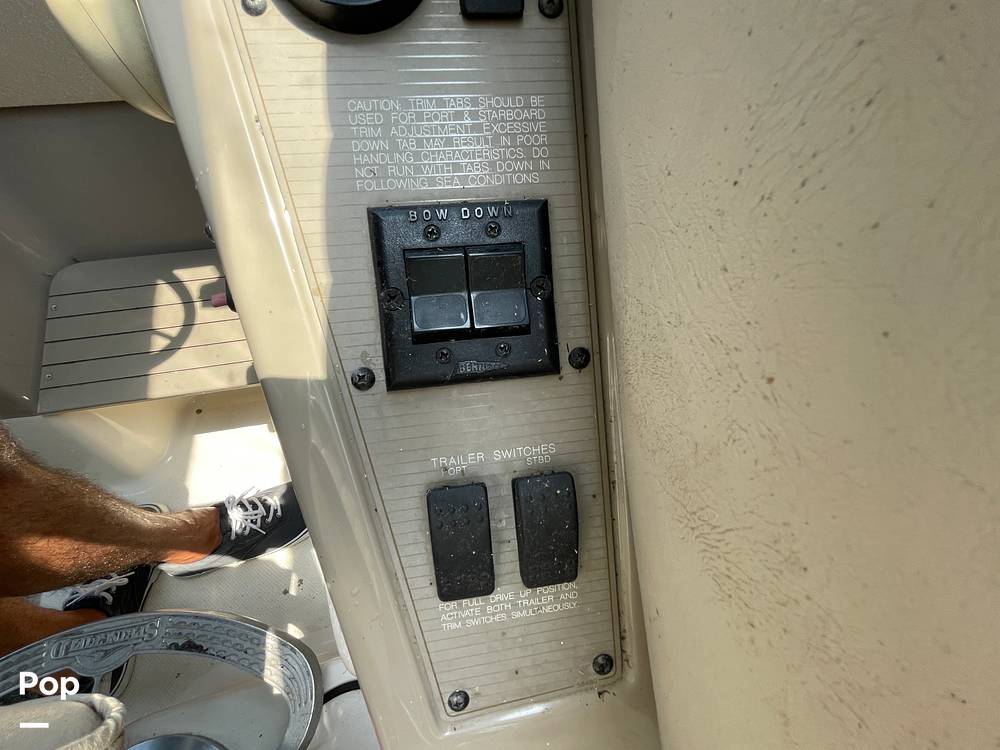 Slide: The Image of Bayliner 3255 Avanti 1995 - 14365221