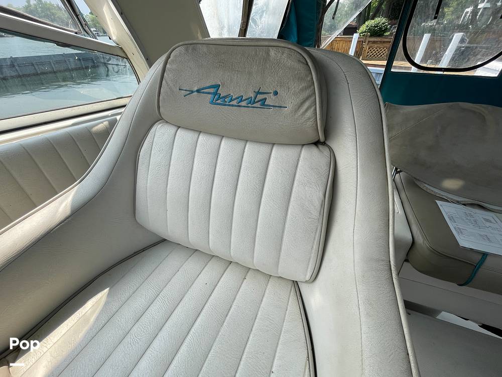 Slide: The Image of Bayliner 3255 Avanti 1995 - 14364846