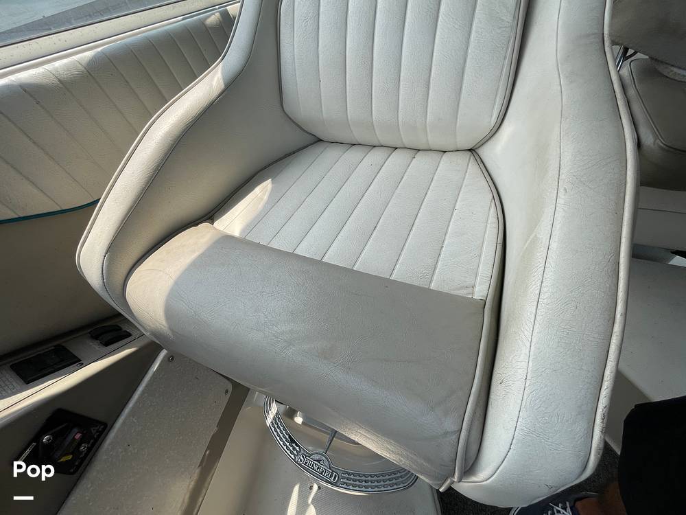 Slide: The Image of Bayliner 3255 Avanti 1995 - 14364847