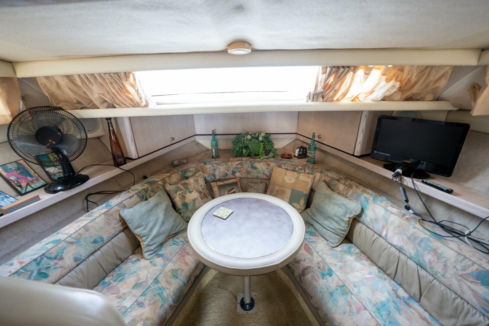 Slide: The Image of Bayliner 3255 Avanti 1997 - 5121047