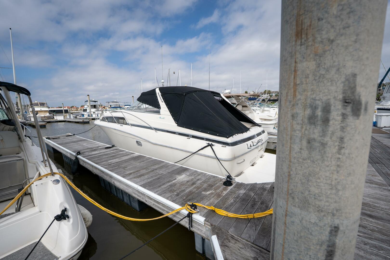 Slide: The Image of Bayliner 3255 Avanti 1997 - 5121068
