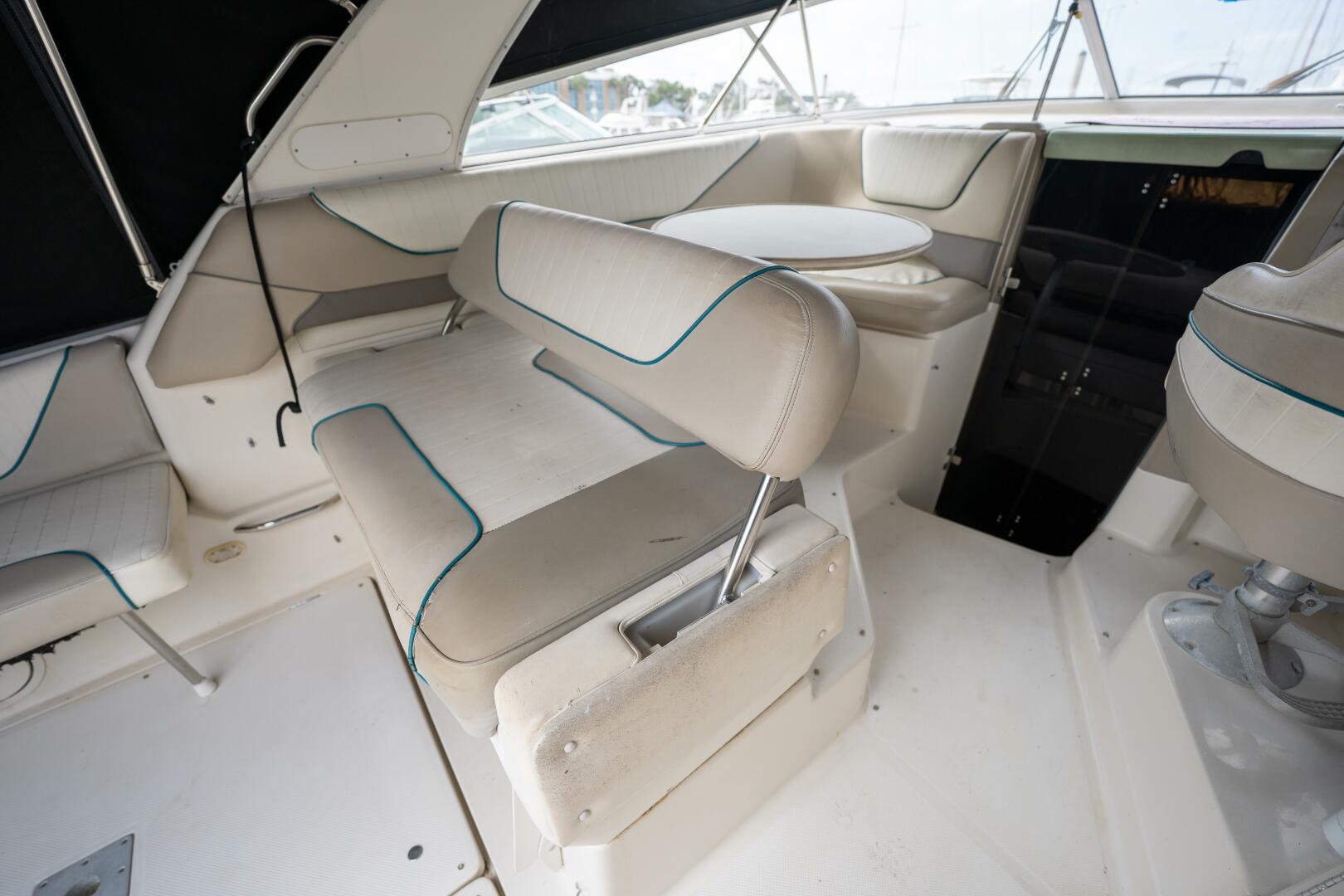 Slide: The Image of Bayliner 3255 Avanti 1997 - 5121041