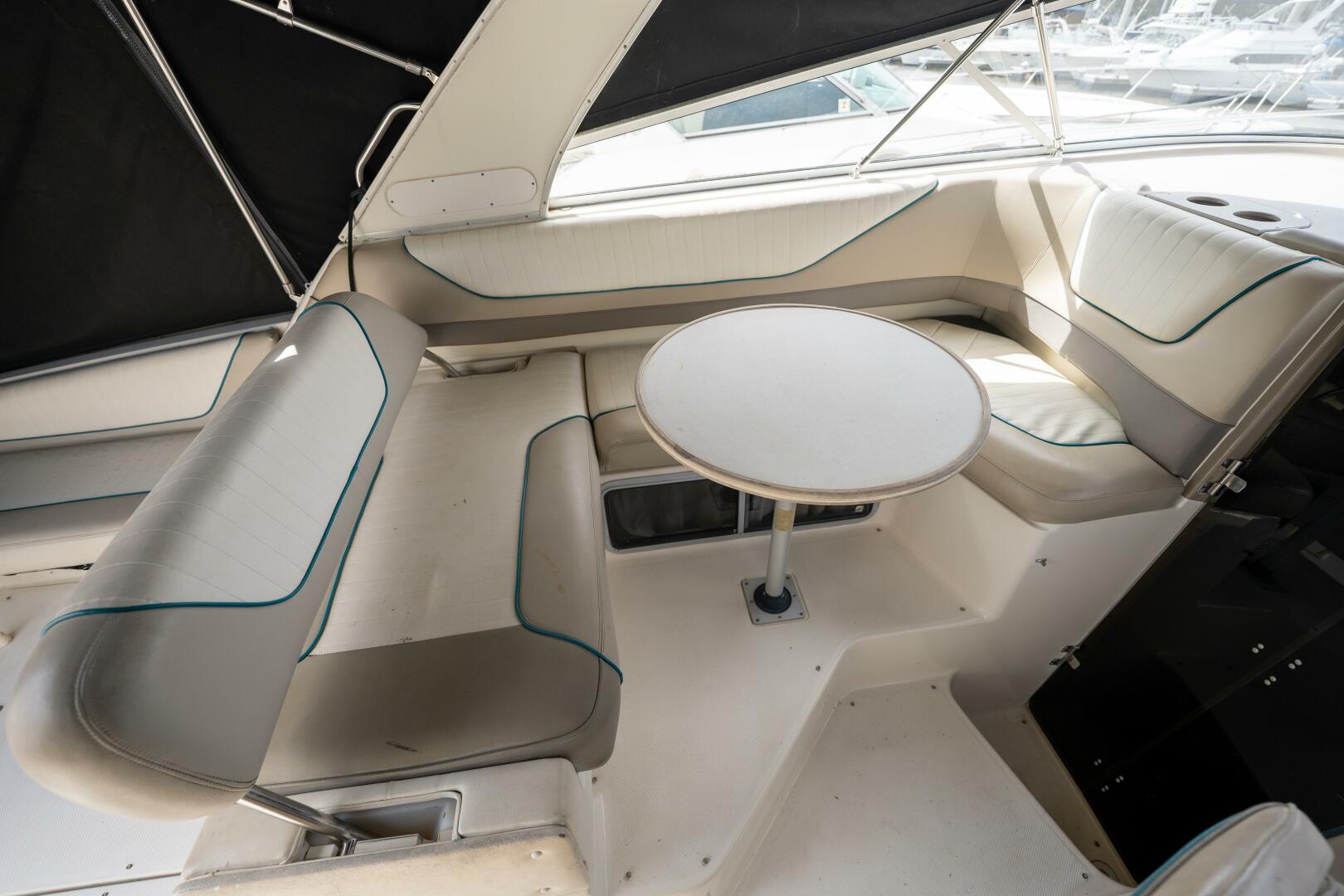 Slide: The Image of Bayliner 3255 Avanti 1997 - 5121042