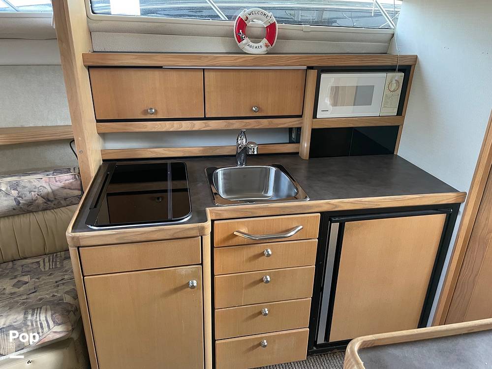 Slide: The Image of Bayliner 3255 Avanti 1999 - 15352040