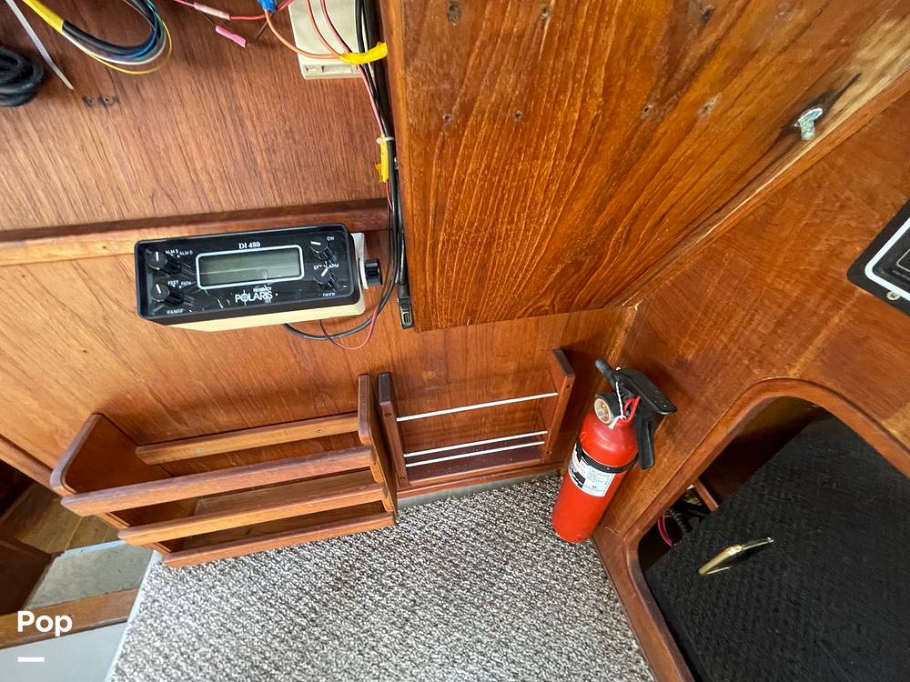 Slide: The Image of Bayliner 3270 Explorer 1984 - 12407406