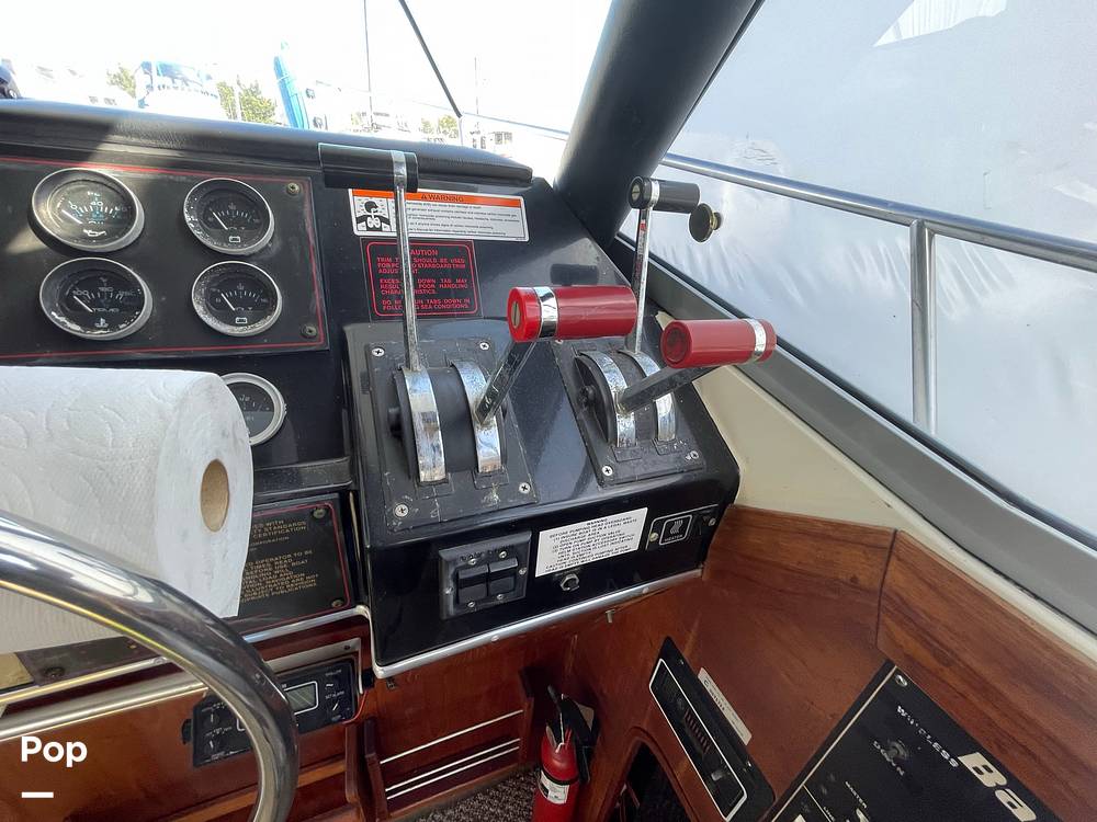 Slide: The Image of Bayliner 3270 Explorer 1984 - 12407408