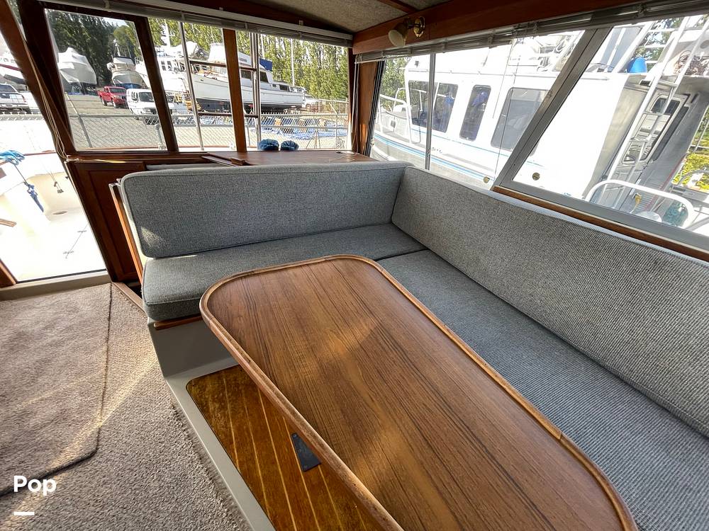 Slide: The Image of Bayliner 3270 Explorer 1984 - 13204452