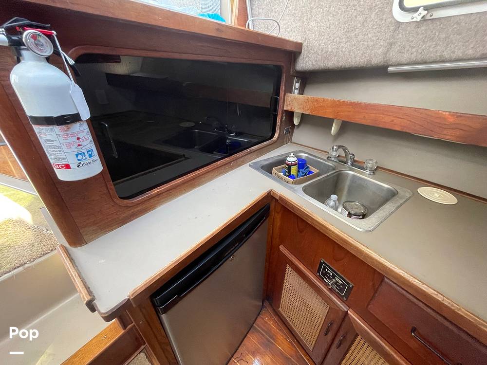 Slide: The Image of Bayliner 3270 Explorer 1984 - 12407425