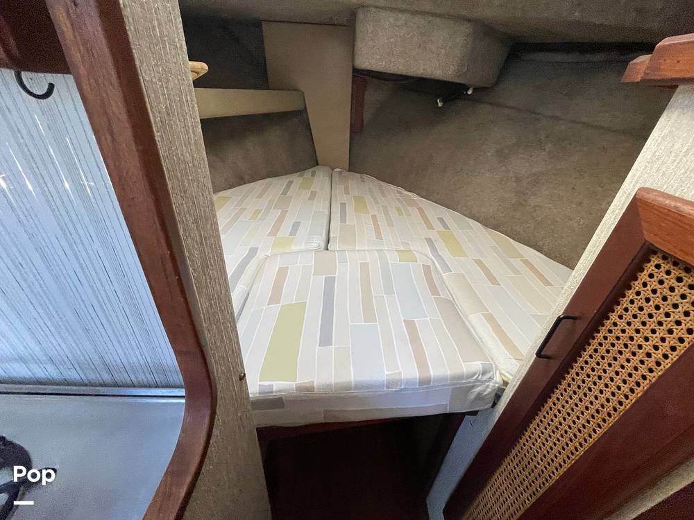 Slide: The Image of Bayliner 3270 Explorer 1984 - 13204434