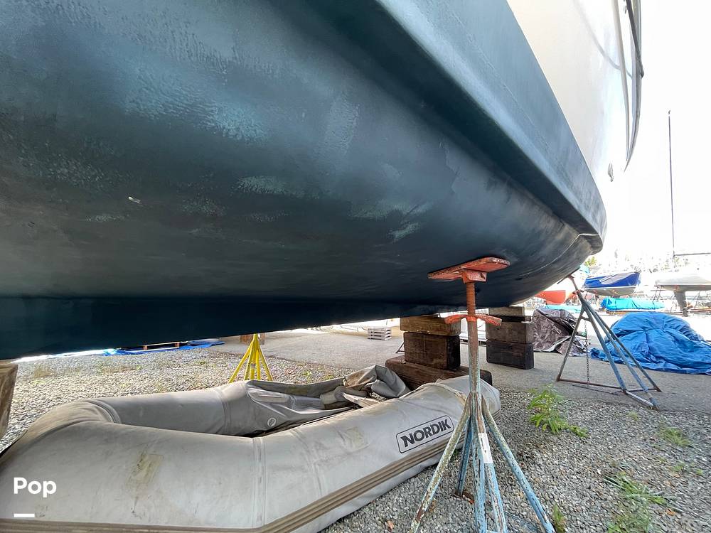 Slide: The Image of Bayliner 3270 Explorer 1984 - 13204369