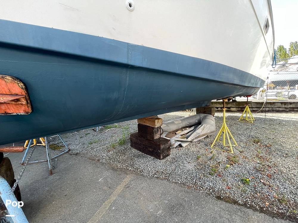 Slide: The Image of Bayliner 3270 Explorer 1984 - 13204386